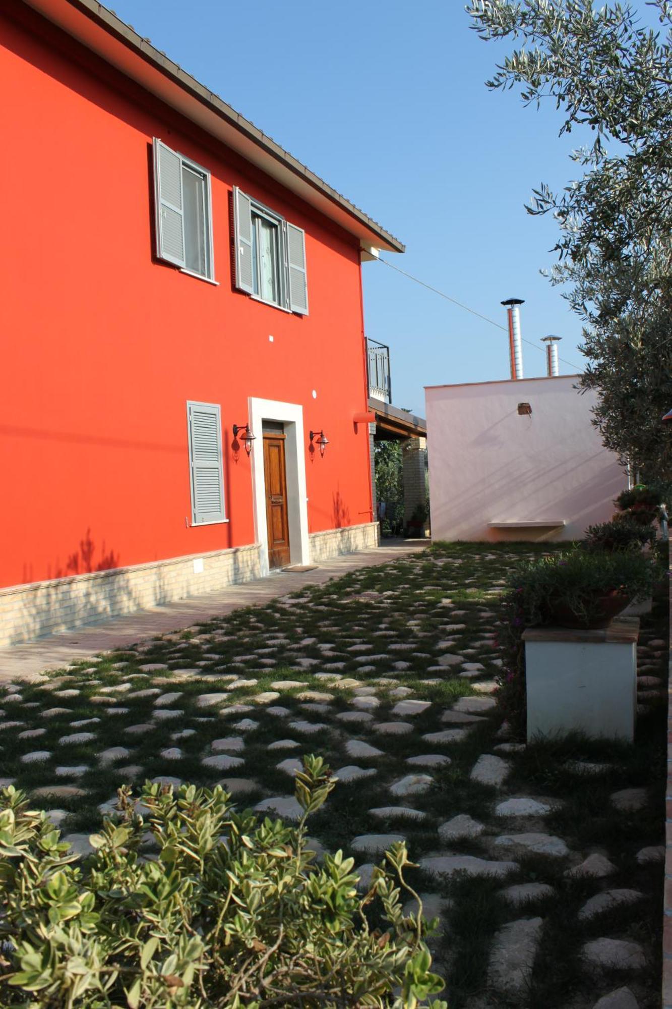 Agriturismo Rosso Di Sera Cugnoli Exterior photo